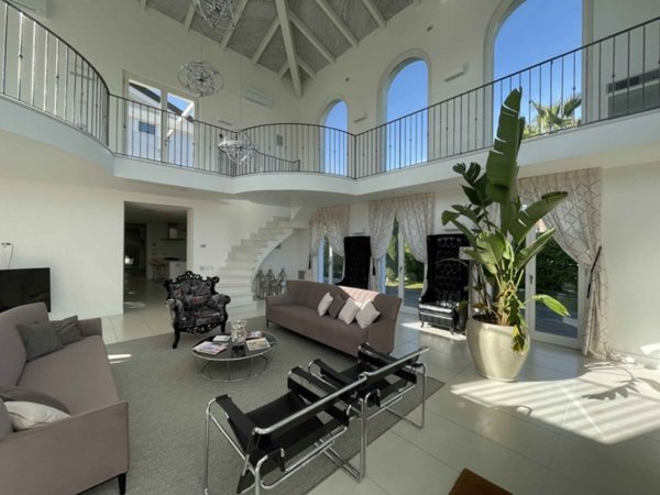 casa indipendente in affitto a Forte dei Marmi in zona Vittoria Apuana