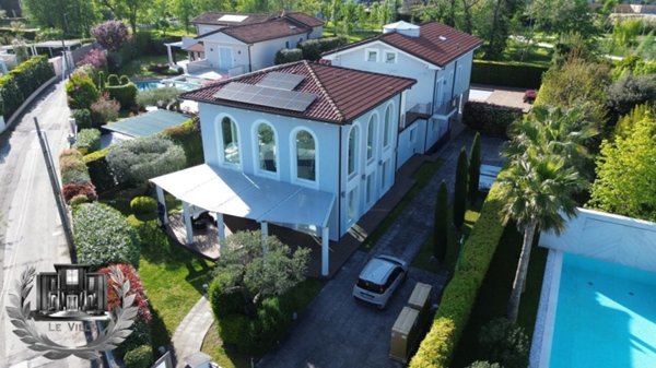 casa indipendente in affitto a Forte dei Marmi in zona Vittoria Apuana