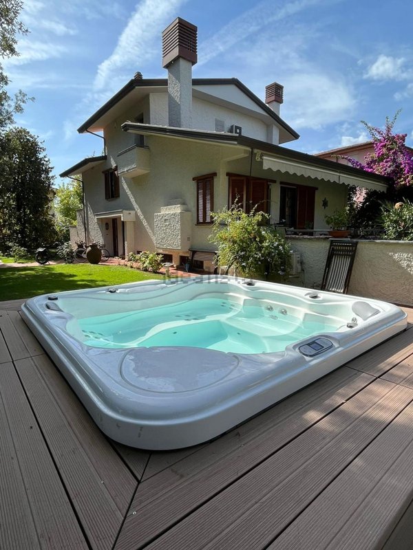 casa indipendente in affitto a Forte dei Marmi