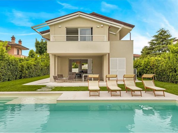 casa indipendente in affitto a Forte dei Marmi