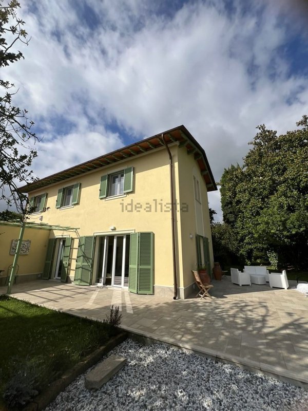 casa indipendente in affitto a Forte dei Marmi