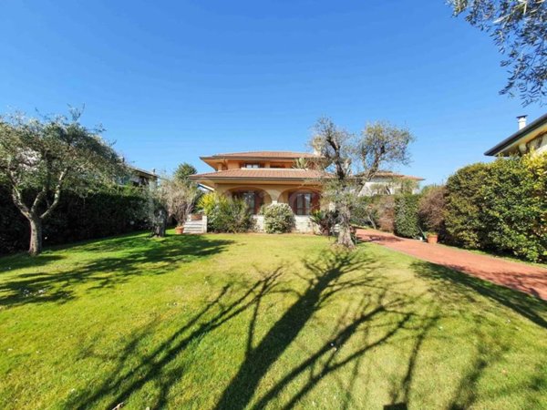 casa indipendente in affitto a Forte dei Marmi