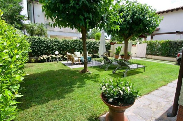 casa indipendente in affitto a Forte dei Marmi