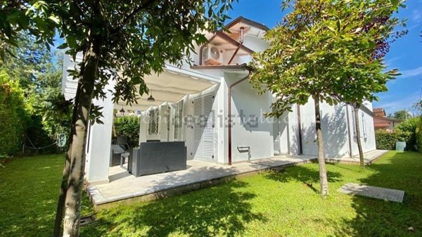 casa indipendente in affitto a Forte dei Marmi