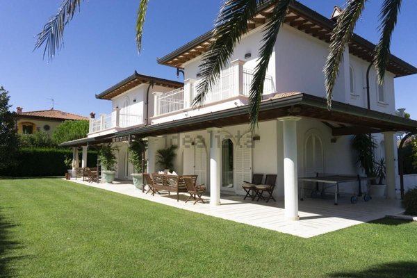 casa indipendente in affitto a Forte dei Marmi