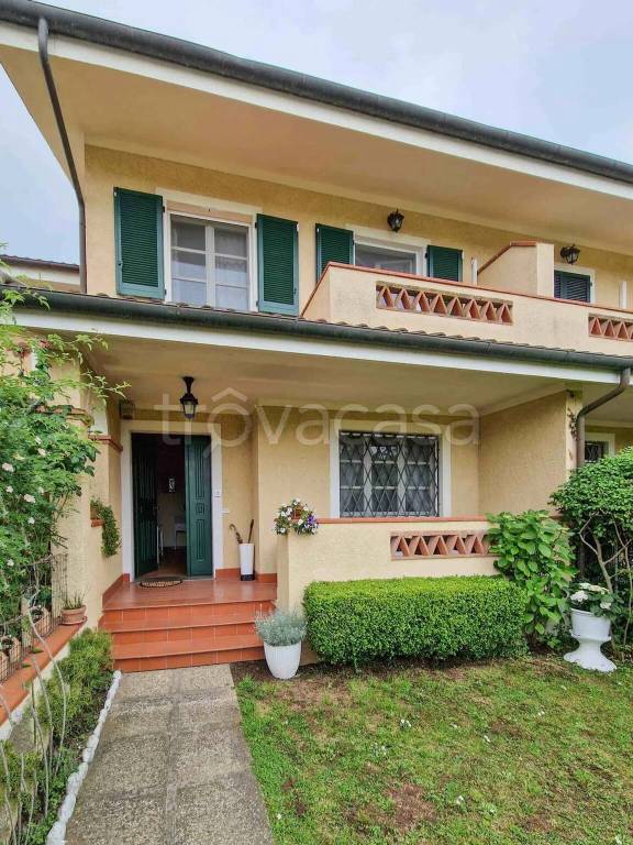 casa indipendente in affitto a Forte dei Marmi
