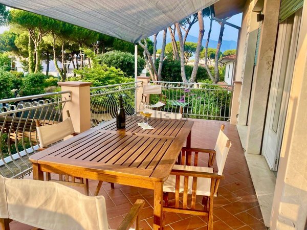 casa indipendente in affitto a Forte dei Marmi