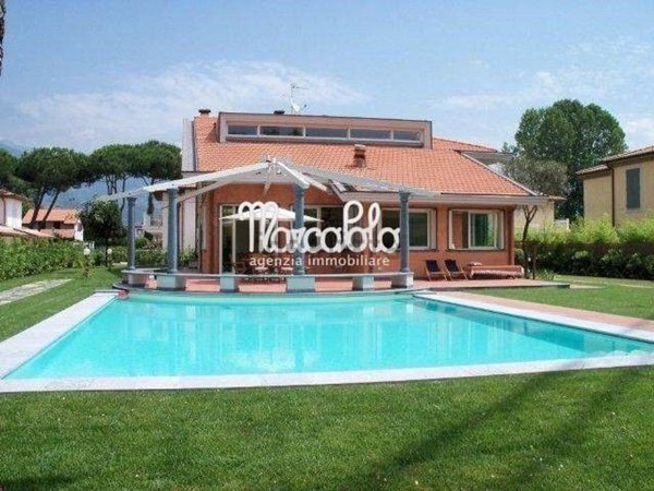 casa indipendente in affitto a Forte dei Marmi
