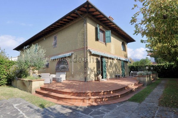 casa indipendente in affitto a Forte dei Marmi