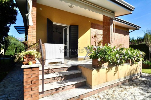 casa indipendente in affitto a Forte dei Marmi
