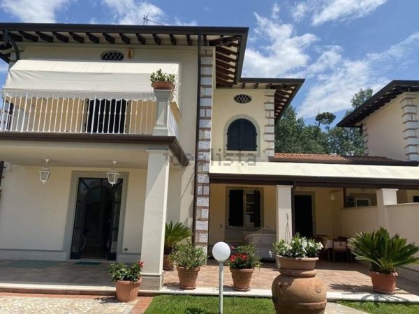 casa indipendente in affitto a Forte dei Marmi