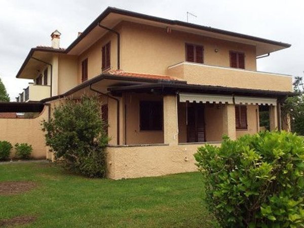 casa indipendente in affitto a Forte dei Marmi