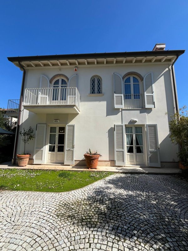 casa indipendente in affitto a Forte dei Marmi