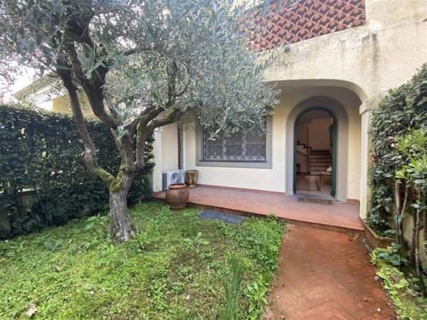 casa indipendente in affitto a Forte dei Marmi