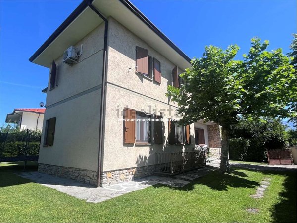 casa indipendente in affitto a Forte dei Marmi