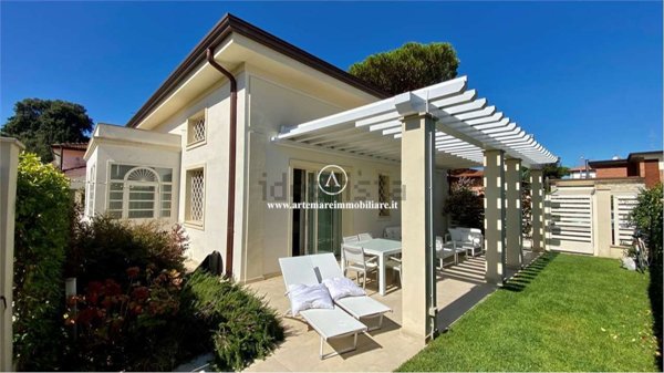 casa indipendente in affitto a Forte dei Marmi