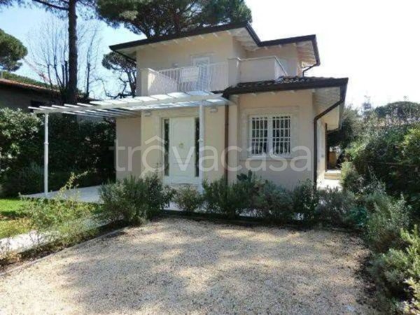 casa indipendente in affitto a Forte dei Marmi