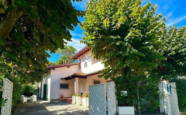 casa indipendente in affitto a Forte dei Marmi