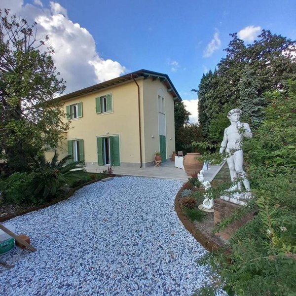 casa indipendente in affitto a Forte dei Marmi