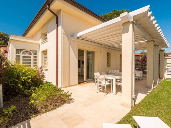 casa indipendente in affitto a Forte dei Marmi