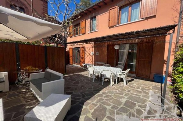 casa indipendente in affitto a Forte dei Marmi