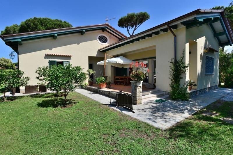 casa indipendente in affitto a Forte dei Marmi