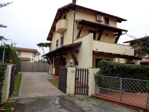 casa indipendente in affitto a Forte dei Marmi