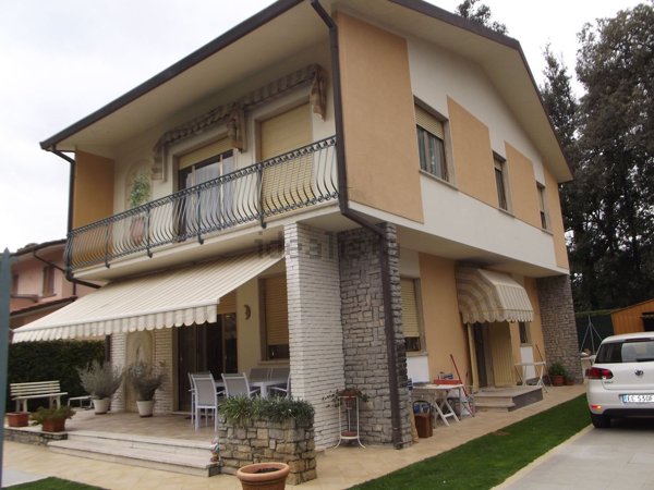 casa indipendente in affitto a Forte dei Marmi