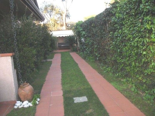 casa indipendente in affitto a Forte dei Marmi in zona Vittoria Apuana