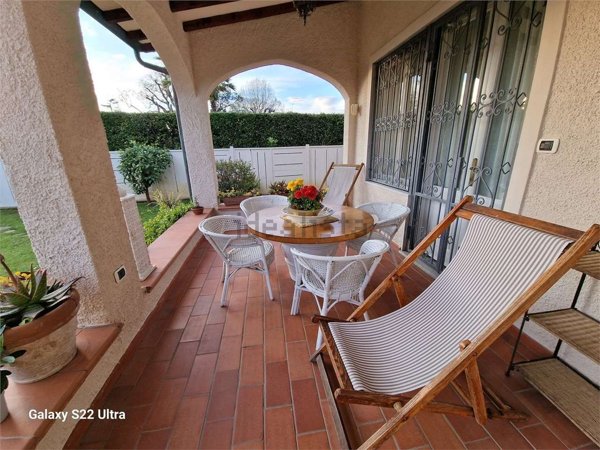 casa indipendente in affitto a Forte dei Marmi in zona Vittoria Apuana