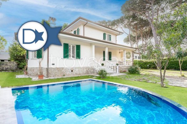 casa indipendente in affitto a Forte dei Marmi in zona Vittoria Apuana
