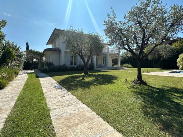 casa indipendente in affitto a Forte dei Marmi