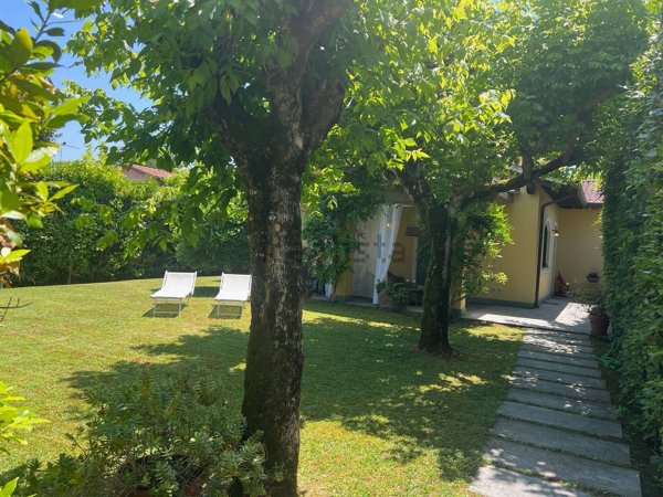casa indipendente in affitto a Forte dei Marmi