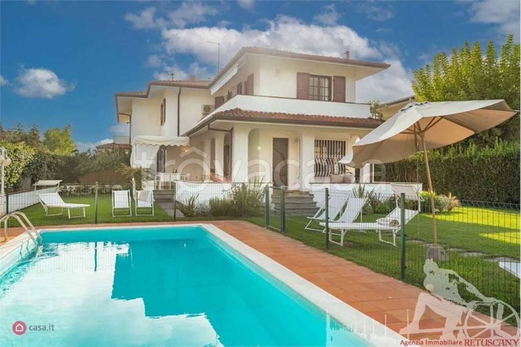 casa indipendente in affitto a Forte dei Marmi