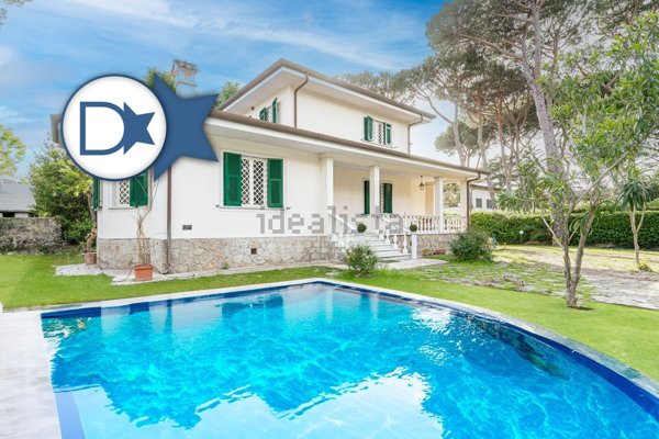 casa indipendente in affitto a Forte dei Marmi in zona Vittoria Apuana