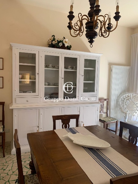 appartamento in affitto a Forte dei Marmi in zona Roma Imperiale