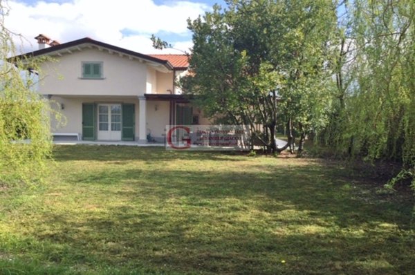 casa indipendente in affitto a Forte dei Marmi
