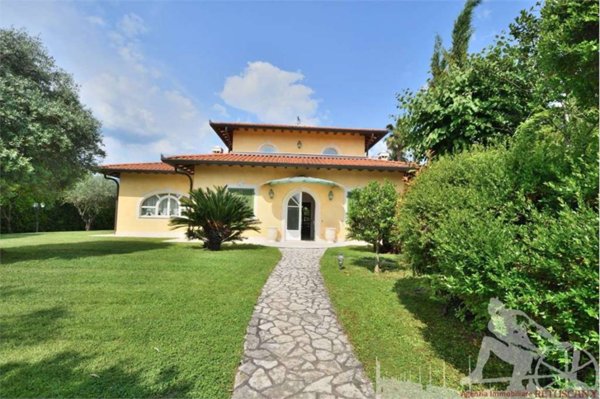 casa indipendente in affitto a Forte dei Marmi