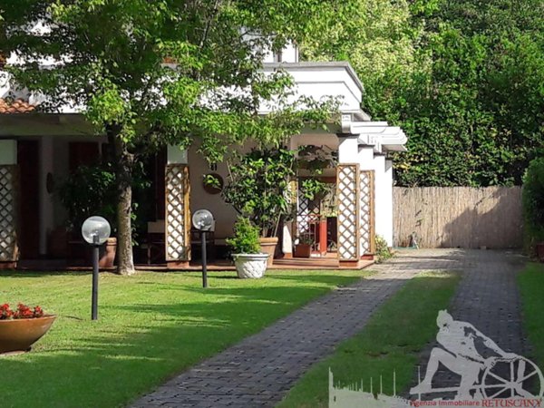 casa indipendente in affitto a Forte dei Marmi