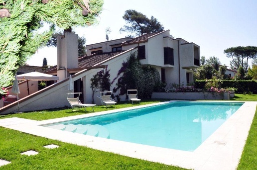 casa indipendente in affitto a Forte dei Marmi in zona Roma Imperiale
