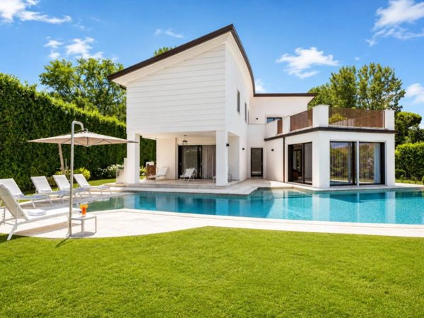 casa indipendente in affitto a Forte dei Marmi in zona Vittoria Apuana
