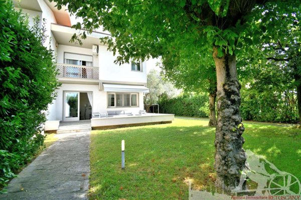 casa indipendente in affitto a Forte dei Marmi