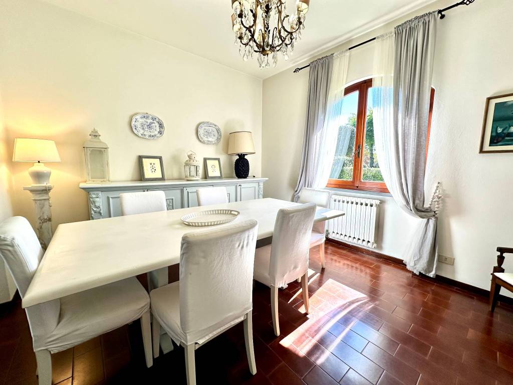 casa indipendente in affitto a Forte dei Marmi in zona Vittoria Apuana