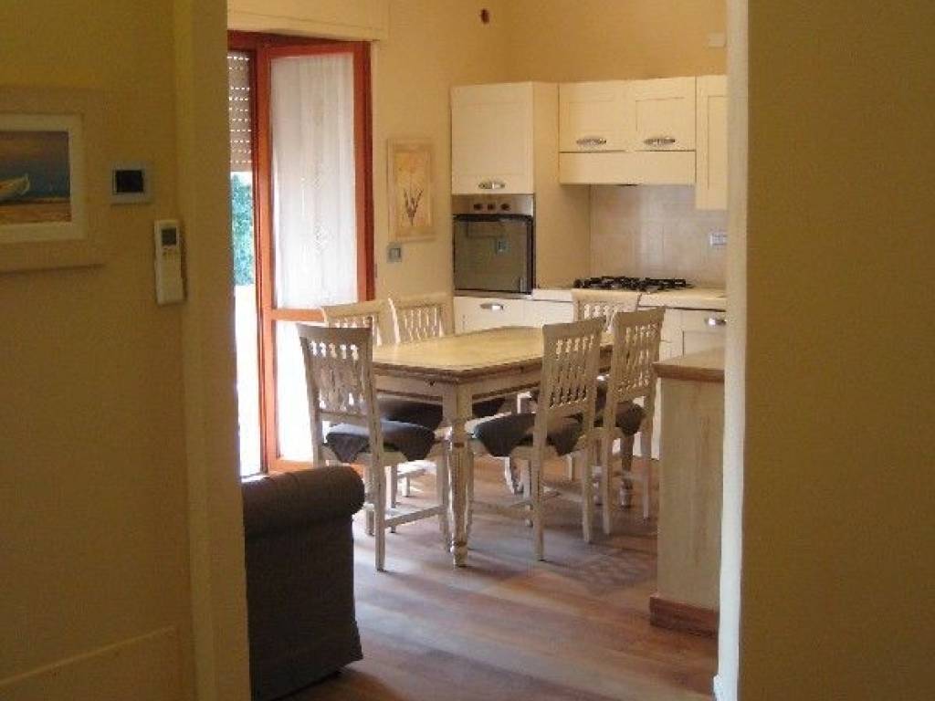 appartamento in affitto a Forte dei Marmi in zona Vittoria Apuana