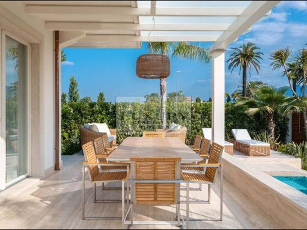 casa indipendente in affitto a Forte dei Marmi in zona Vittoria Apuana