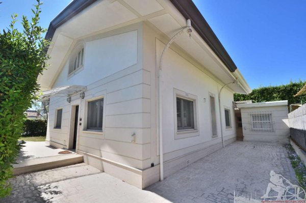 casa indipendente in affitto a Forte dei Marmi