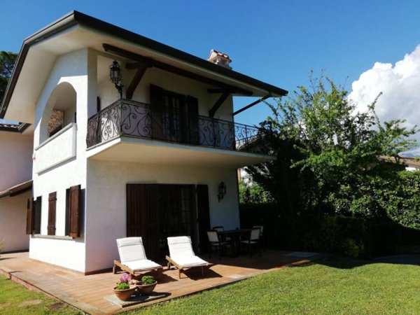 casa indipendente in affitto a Forte dei Marmi