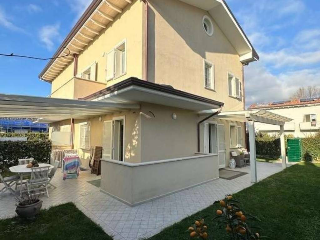 casa indipendente in affitto a Forte dei Marmi