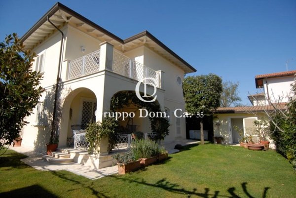 casa indipendente in affitto a Forte dei Marmi
