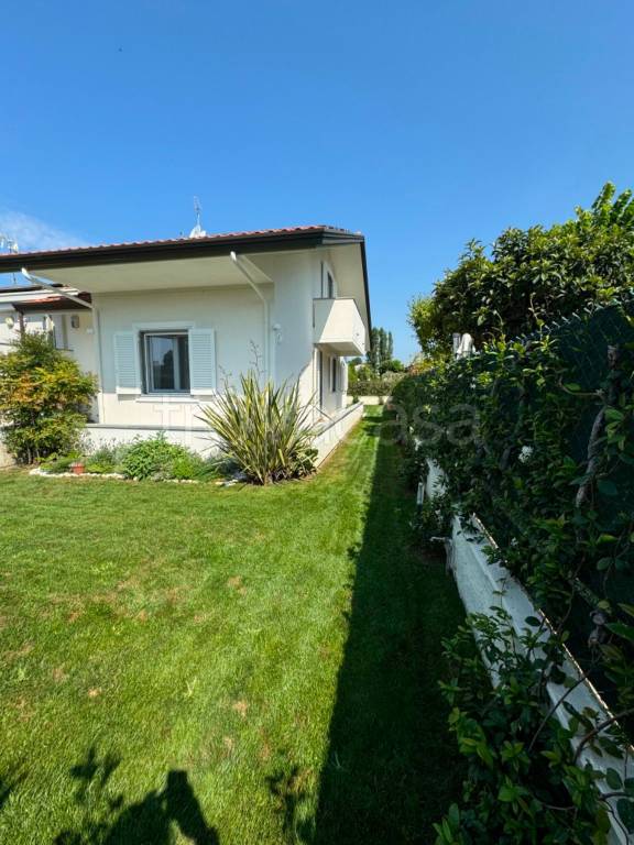 casa indipendente in affitto a Forte dei Marmi